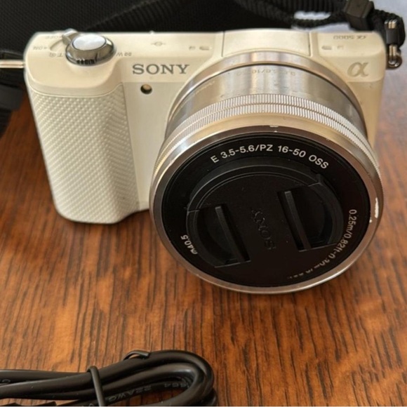 Sony Other - Sony Cream a5000 Digital Camera